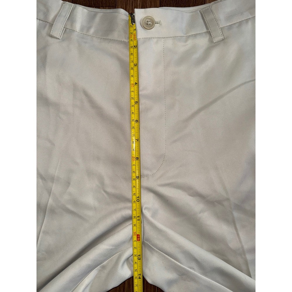 IZOD Golf Shorts Flat Front Casual Chino Khaki Beige Women's Size 34 - Picture 5 of 7